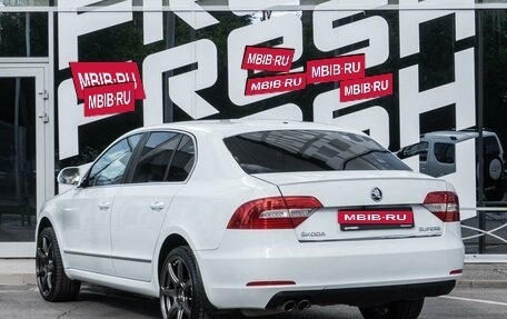 Skoda Superb III рестайлинг, 2014 год, 1 040 000 рублей, 2 фотография
