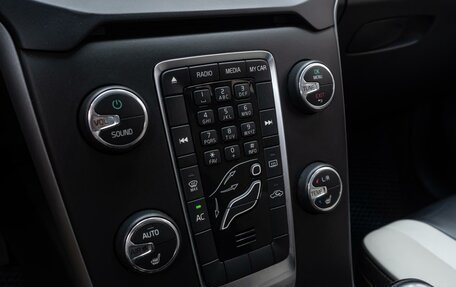 Volvo V40 Cross Country I, 2013 год, 1 335 000 рублей, 14 фотография