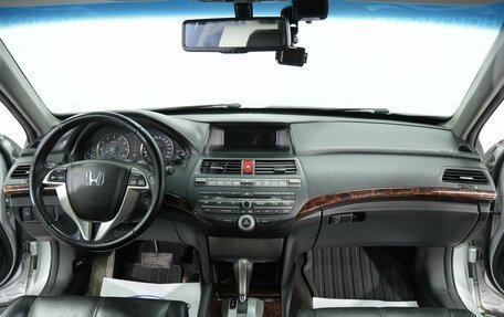 Honda Crosstour I рестайлинг, 2011 год, 1 250 000 рублей, 16 фотография