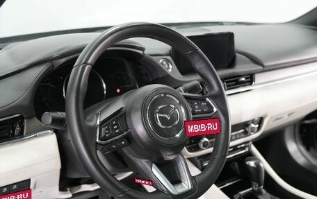 Mazda 6, 2020 год, 2 000 000 рублей, 23 фотография