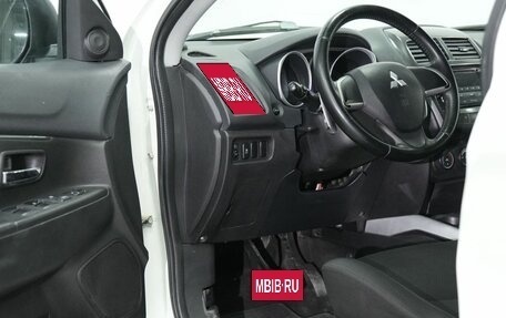 Mitsubishi ASX I рестайлинг, 2013 год, 900 000 рублей, 18 фотография
