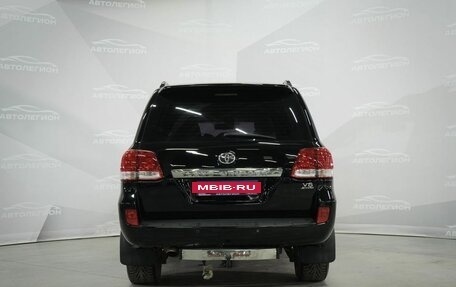 Toyota Land Cruiser 200, 2009 год, 2 700 000 рублей, 18 фотография