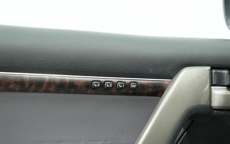 Toyota Land Cruiser 200, 2009 год, 2 700 000 рублей, 27 фотография