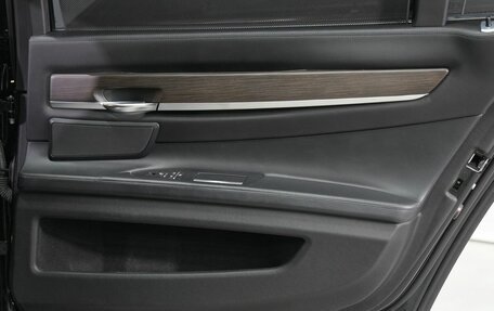 BMW 7 серия, 2013 год, 1 879 000 рублей, 12 фотография