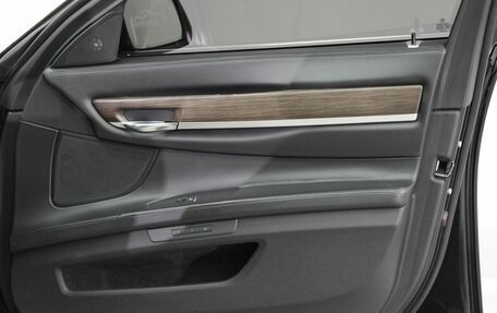 BMW 7 серия, 2013 год, 1 879 000 рублей, 18 фотография
