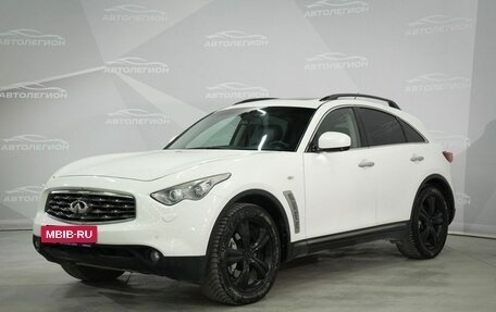 Infiniti FX II, 2011 год, 1 750 000 рублей, 2 фотография