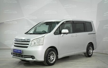 Toyota Noah III, 2007 год, 1 000 000 рублей, 2 фотография
