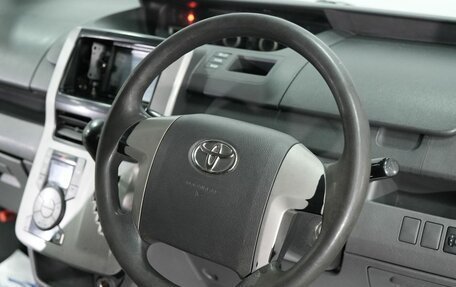 Toyota Noah III, 2007 год, 1 000 000 рублей, 15 фотография