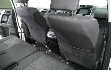 Toyota Land Cruiser Prado 150 рестайлинг 2, 2018 год, 4 700 000 рублей, 12 фотография