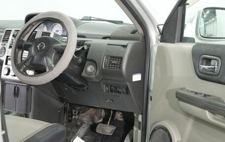 Nissan X-Trail, 2005 год, 670 000 рублей, 17 фотография