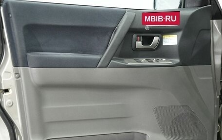 Mitsubishi Pajero III рестайлинг, 2004 год, 965 000 рублей, 17 фотография