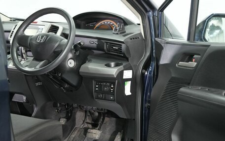 Honda Freed I, 2010 год, 950 000 рублей, 15 фотография