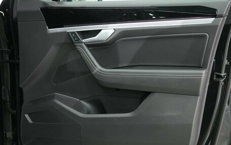Volkswagen Touareg III, 2022 год, 7 890 000 рублей, 15 фотография