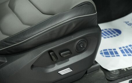 Volkswagen Touareg III, 2022 год, 7 890 000 рублей, 17 фотография