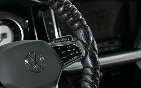 Volkswagen Touareg III, 2022 год, 7 890 000 рублей, 24 фотография