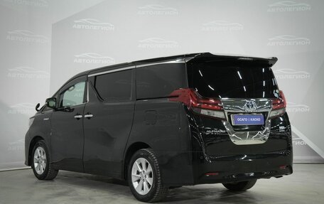Toyota Alphard III, 2016 год, 3 400 000 рублей, 7 фотография