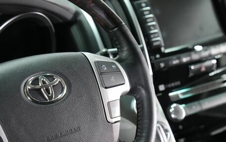 Toyota Land Cruiser 200, 2012 год, 4 100 000 рублей, 27 фотография