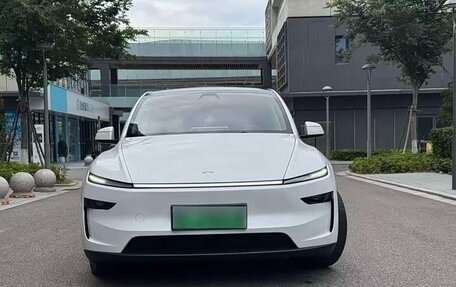 Tesla Model Y I, 2025 год, 6 175 000 рублей, 2 фотография