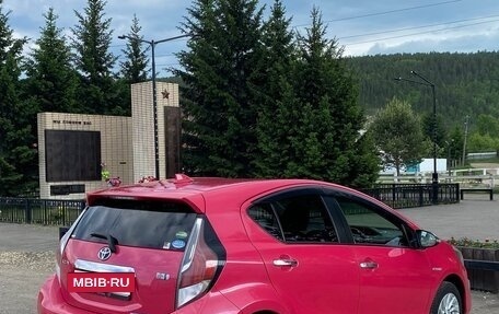 Toyota Aqua I, 2015 год, 905 000 рублей, 3 фотография