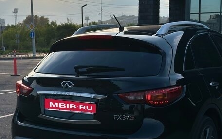 Infiniti FX II, 2011 год, 1 499 999 рублей, 8 фотография