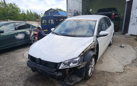 Volkswagen Passat B7, 2013 год, 1 350 000 рублей, 13 фотография