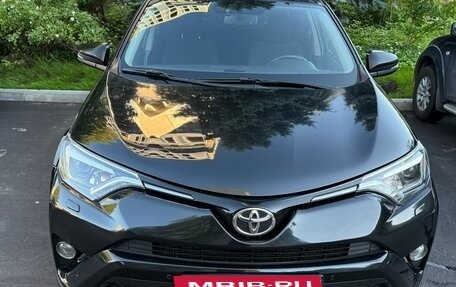 Toyota RAV4, 2015 год, 2 250 000 рублей, 8 фотография