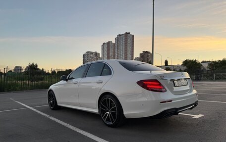 Mercedes-Benz E-Класс, 2016 год, 3 600 000 рублей, 5 фотография