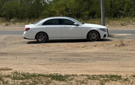 Mercedes-Benz E-Класс, 2016 год, 3 600 000 рублей, 19 фотография
