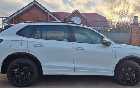 Volkswagen Tiguan, 2025 год, 4 600 000 рублей, 6 фотография