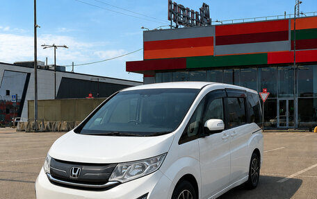 Honda Stepwgn IV, 2015 год, 1 295 000 рублей, 1 фотография