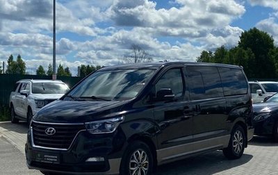 Hyundai Grand Starex Grand Starex I рестайлинг 2, 2019 год, 3 600 000 рублей, 1 фотография