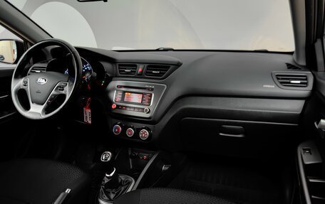 KIA Rio III рестайлинг, 2016 год, 945 000 рублей, 13 фотография