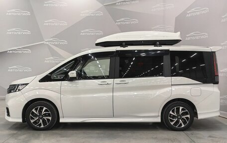 Honda Stepwgn IV, 2019 год, 2 270 000 рублей, 2 фотография