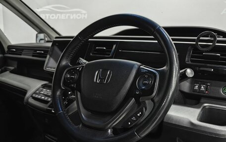 Honda Stepwgn IV, 2019 год, 2 270 000 рублей, 23 фотография