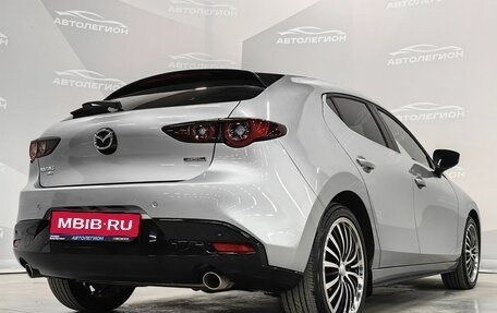 Mazda 3, 2022 год, 1 715 000 рублей, 12 фотография