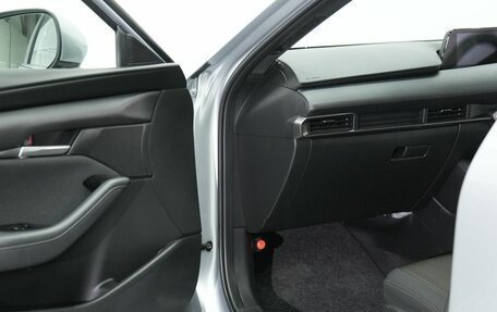 Mazda 3, 2022 год, 1 715 000 рублей, 23 фотография