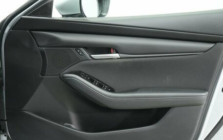 Mazda 3, 2022 год, 1 715 000 рублей, 18 фотография