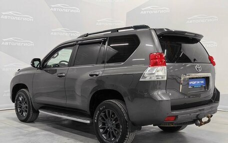 Toyota Land Cruiser Prado 150 рестайлинг 2, 2010 год, 2 600 000 рублей, 3 фотография