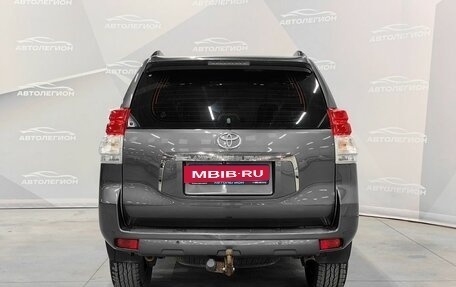 Toyota Land Cruiser Prado 150 рестайлинг 2, 2010 год, 2 600 000 рублей, 4 фотография