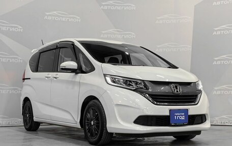 Honda Freed II, 2018 год, 1 730 000 рублей, 24 фотография