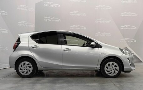 Toyota Aqua I, 2016 год, 1 005 000 рублей, 6 фотография