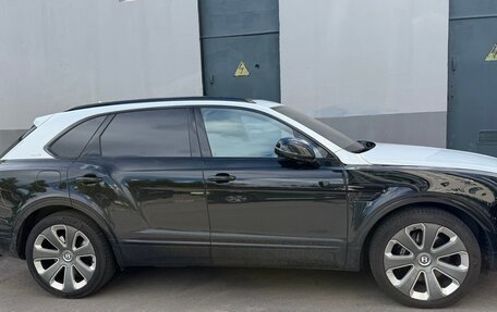 Bentley Bentayga I, 2018 год, 20 000 000 рублей, 3 фотография