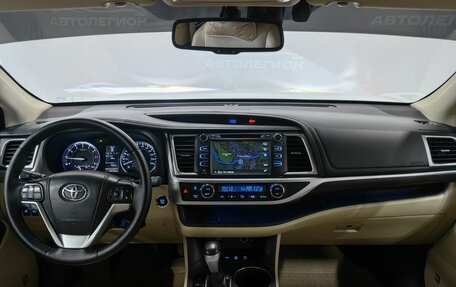 Toyota Highlander III, 2014 год, 3 350 000 рублей, 9 фотография