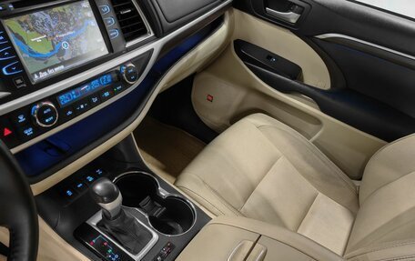 Toyota Highlander III, 2014 год, 3 350 000 рублей, 13 фотография