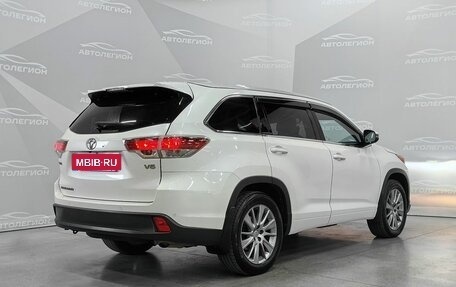 Toyota Highlander III, 2014 год, 3 350 000 рублей, 5 фотография