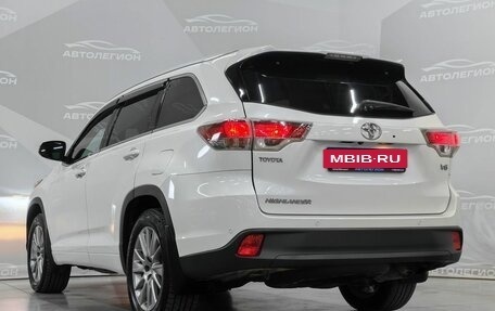 Toyota Highlander III, 2014 год, 3 350 000 рублей, 26 фотография