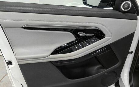Land Rover Range Rover Evoque II, 2020 год, 4 000 000 рублей, 26 фотография
