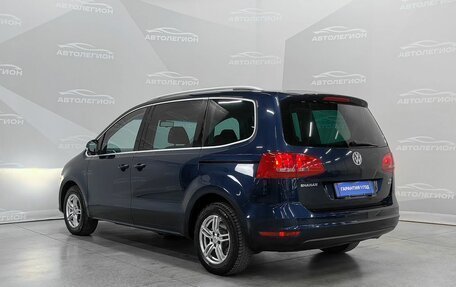 Volkswagen Sharan II, 2011 год, 999 000 рублей, 3 фотография