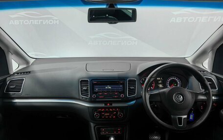 Volkswagen Sharan II, 2011 год, 999 000 рублей, 9 фотография