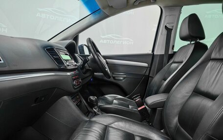 Volkswagen Sharan II, 2011 год, 999 000 рублей, 14 фотография